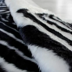 Null Kunstfell Teppich- Zebra Schwarz Weiß In 3 Größen, Tier Fell, Tiermuster In Weiß Schwarz 15 Null Kunstfell Teppich- Zebra Schwarz Weiß In 3 Größen, Tier Fell, Tiermuster In Weiß Schwarz -MATRATZEN 96e426e1 def9 4b04 ab60 260c0af743b6